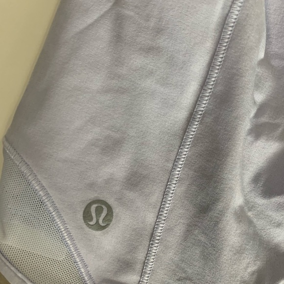 Lululemon Hotty Hot Short II 2.5" - Picture 9 of 11